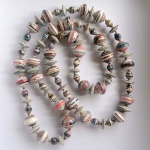 NWOT Handcrafted Handmade Rolled Colored Paper Beaded Necklace Women’s Jewelry
